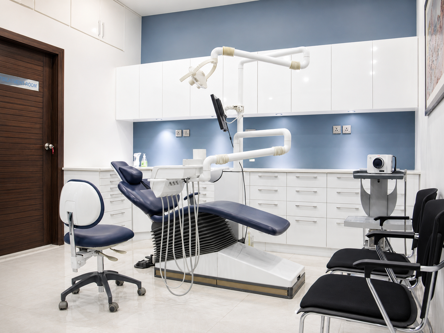 Dental chair and treatment area